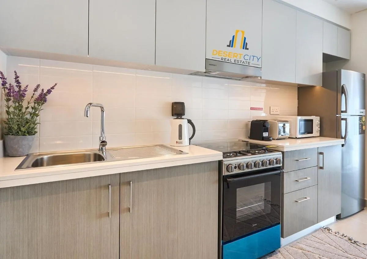 Cozy & Modern 1 Bedroom Apartment In Downtown Dubai, Hosted By Desert City Stays