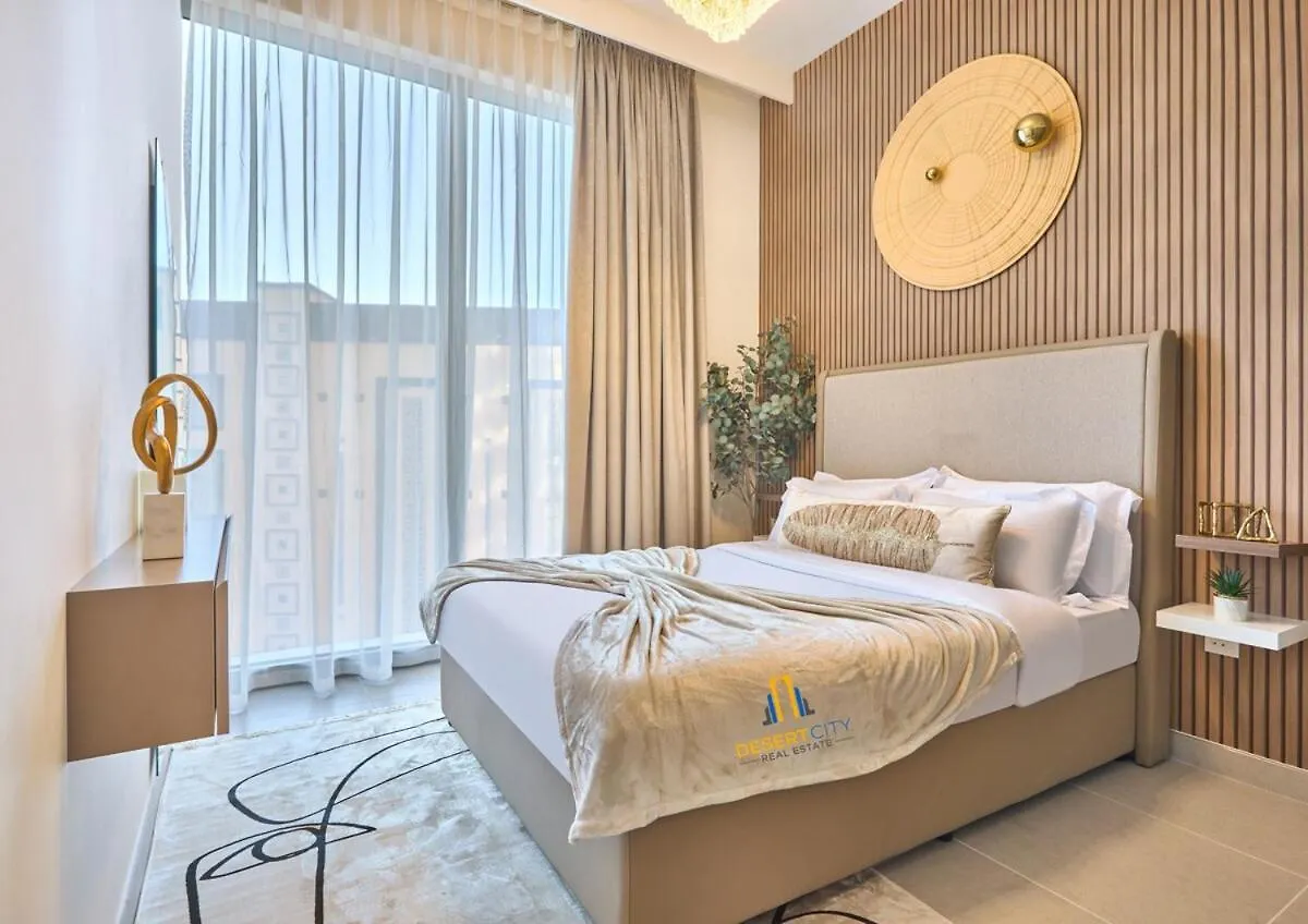 Cozy & Modern 1 Bedroom Apartment In Downtown Dubai, Hosted By Desert City Stays 0*, Dubai