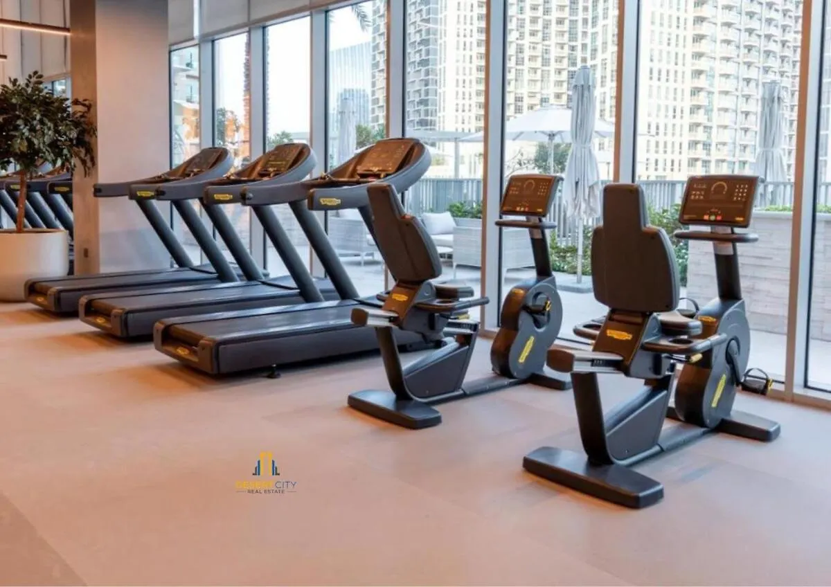 Cozy & Modern 1 Bedroom Apartment In Downtown Dubai, Hosted By Desert City Stays
