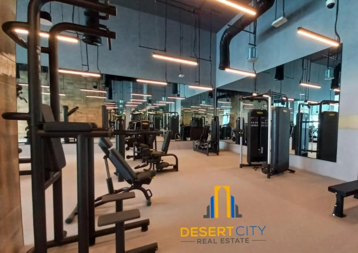 Cozy & Modern 1 Bedroom Apartment In Downtown Dubai, Hosted By Desert City Stays Dubai