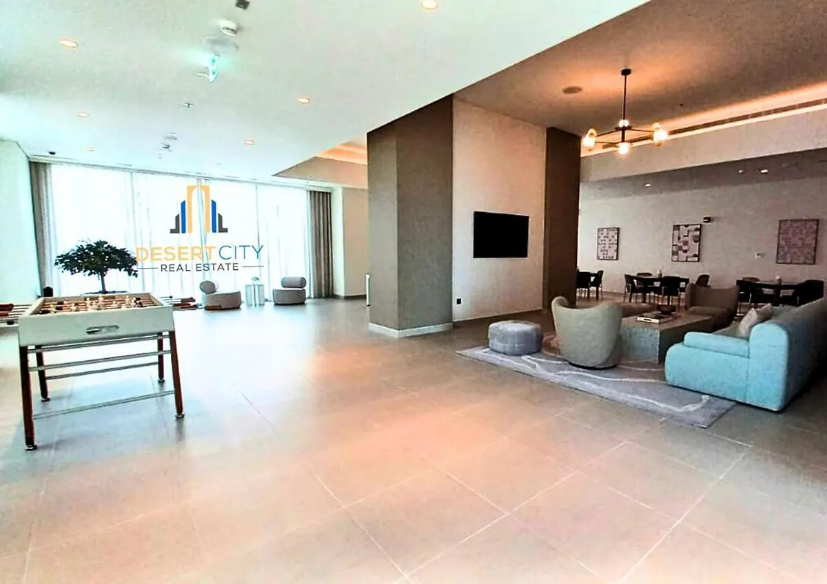 Cozy & Modern 1 Bedroom Apartment In Downtown Dubai, Hosted By Desert City Stays Dubai