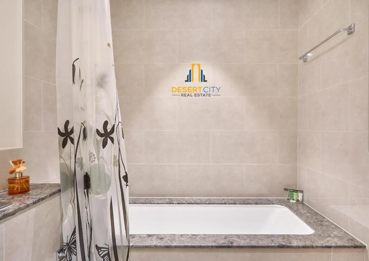 Cozy & Modern 1 Bedroom Apartment In Downtown Dubai, Hosted By Desert City Stays  Dubai