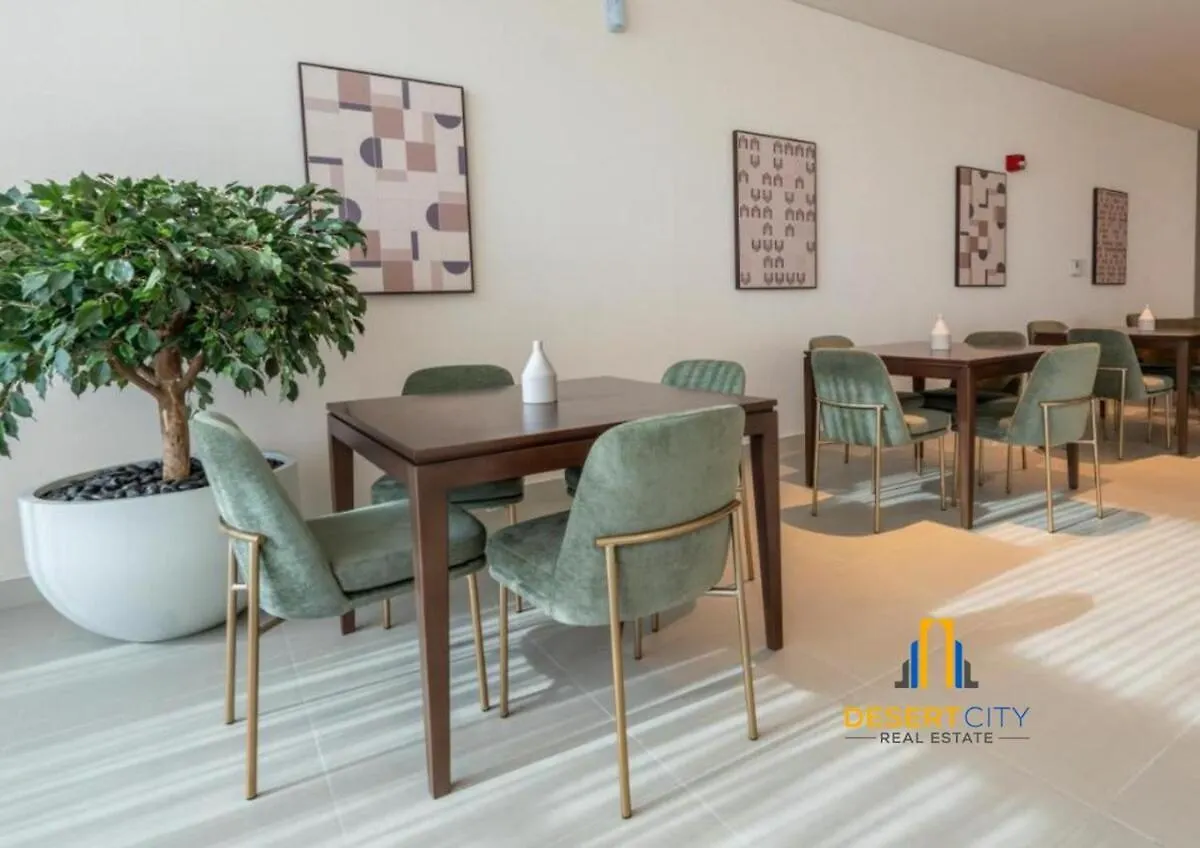 Cozy & Modern 1 Bedroom Apartment In Downtown Dubai, Hosted By Desert City Stays